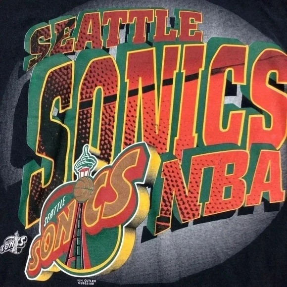 Vintage 90s Seattle Sonics NBA Tshirt​ - Picture 2 of 4